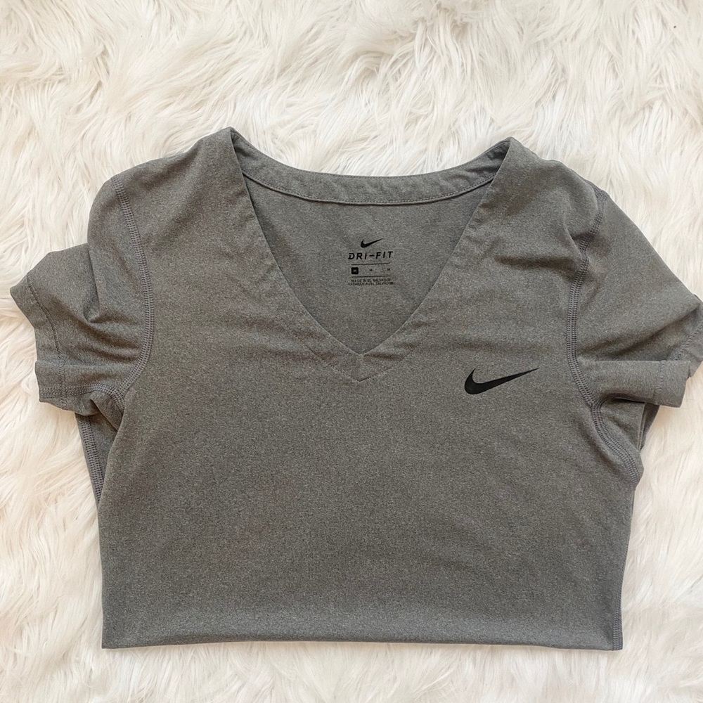 NIKE DRI-FIT Athletic Shirt ❤️❤️❤️
